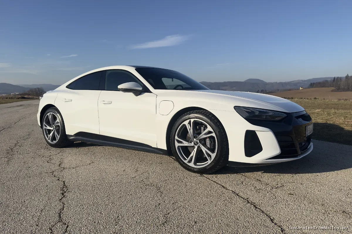 Audi e-tron GT quattro - Fotografia inzerátu 6