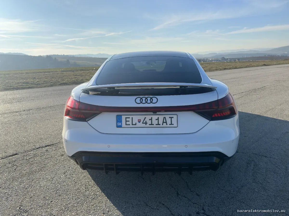 Audi e-tron GT quattro - Fotografia inzerátu 10