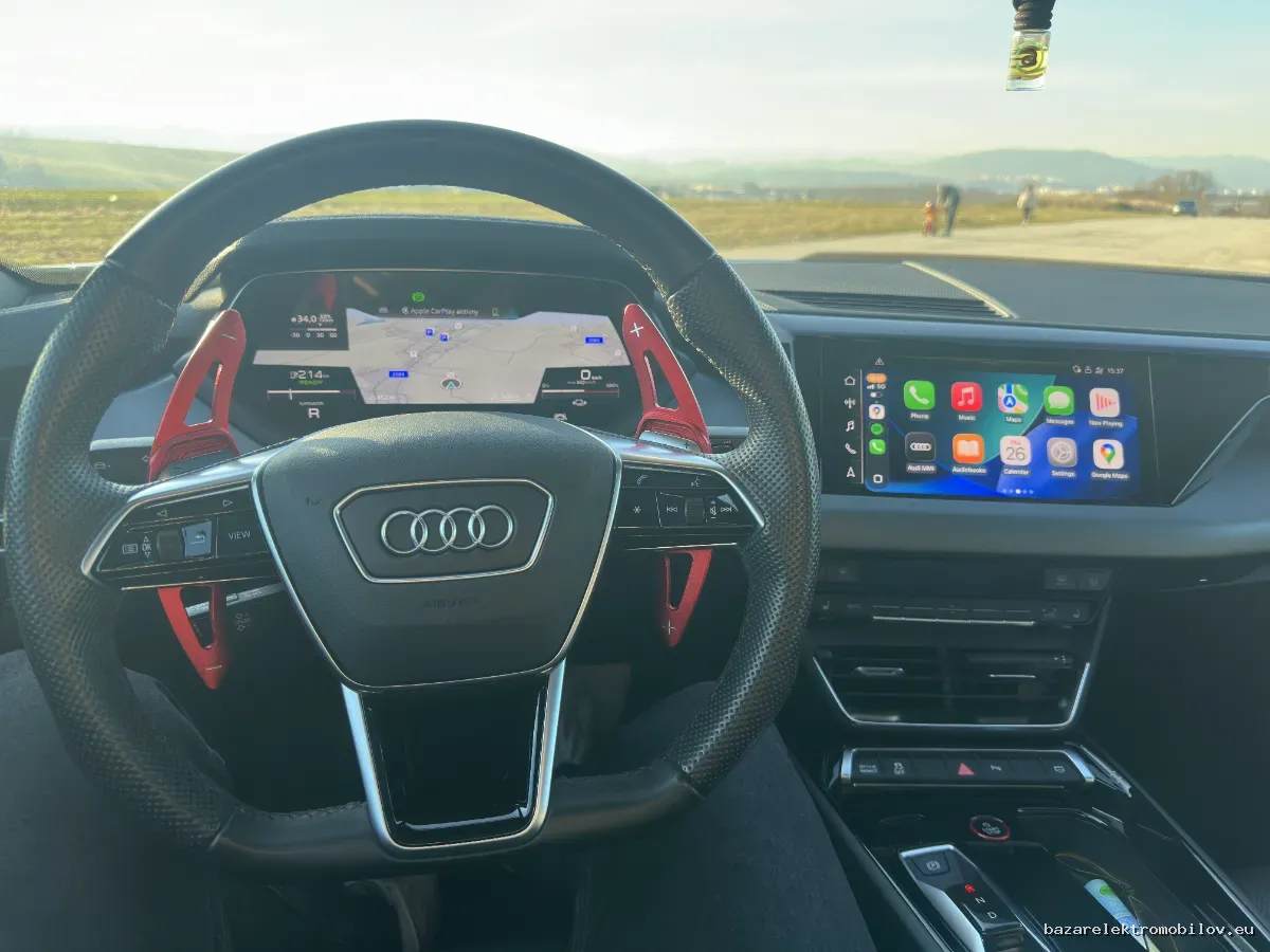 Audi e-tron GT quattro - Fotografia inzerátu 12