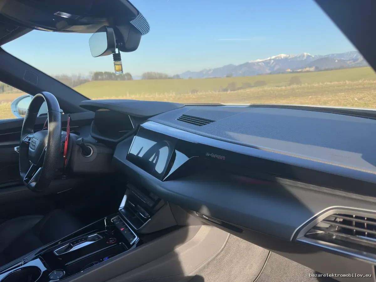 Audi e-tron GT quattro - Fotografia inzerátu 13