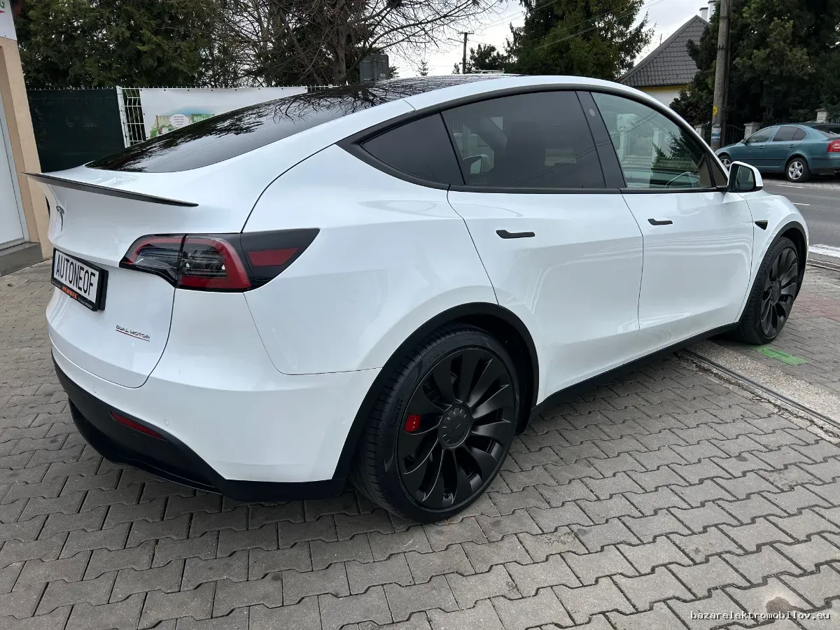 Tesla Model Y Performance - Fotografia inzerátu 7