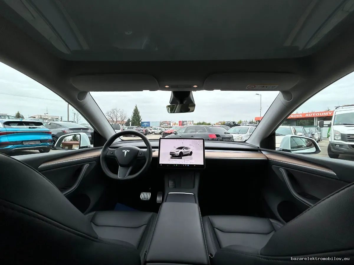 Tesla Model Y Performance - Fotografia inzerátu 11