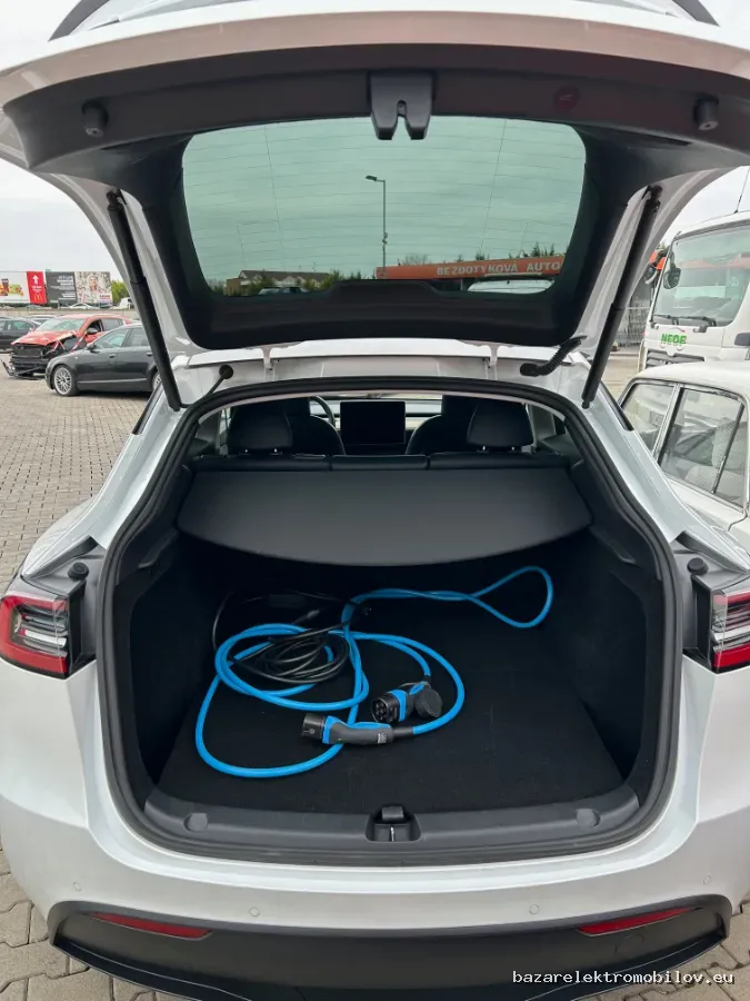 Tesla Model Y Performance - Fotografia inzerátu 9