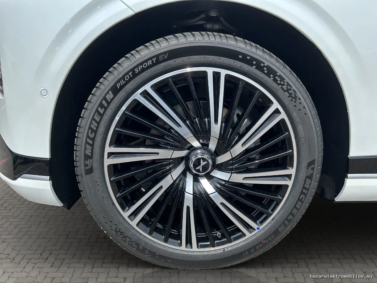 Xpeng G9 AWD Performance - Fotografia inzerátu 10