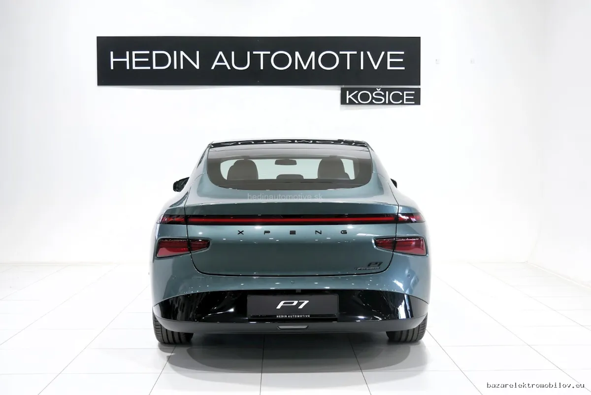 Xpeng P7 AWD Performance - Fotografia inzerátu 3