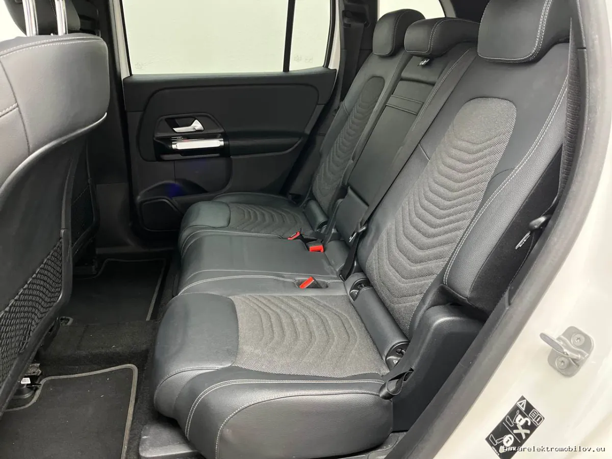 Mercedes-Benz EQB 300 4MATIC 2022-2023 - Fotografia inzerátu 8