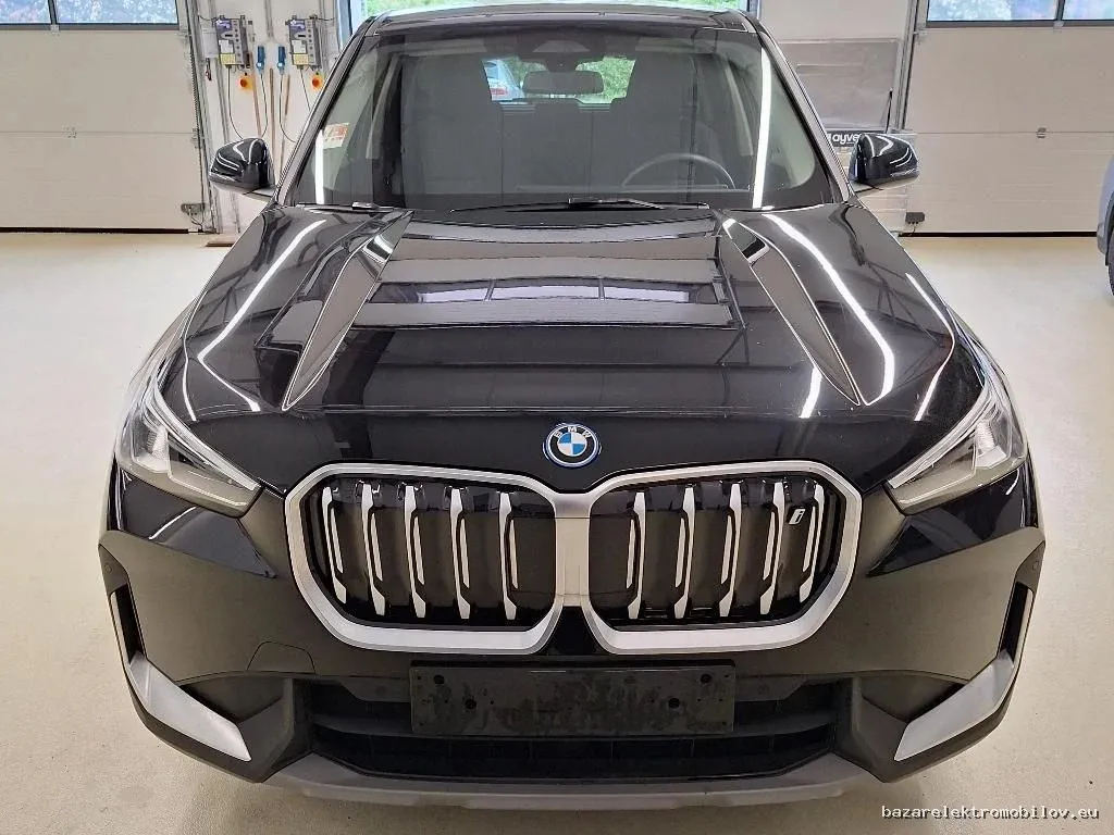 BMW iX1 xDrive30 - Fotografia inzerátu 6
