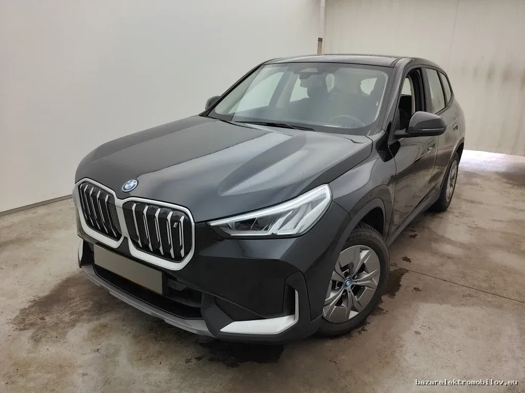 BMW iX1 xDrive30