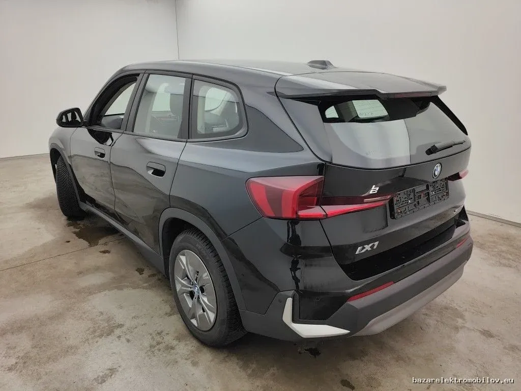BMW iX1 xDrive30 - Fotografia inzerátu 5