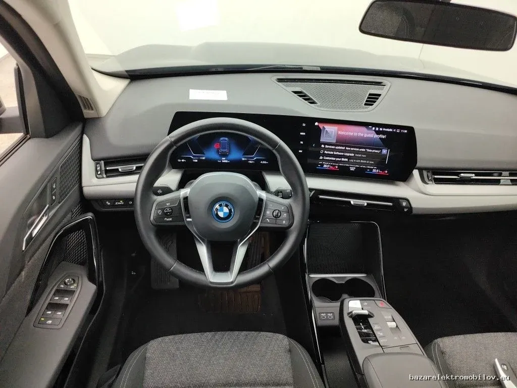 BMW iX1 xDrive30 - Fotografia inzerátu 6