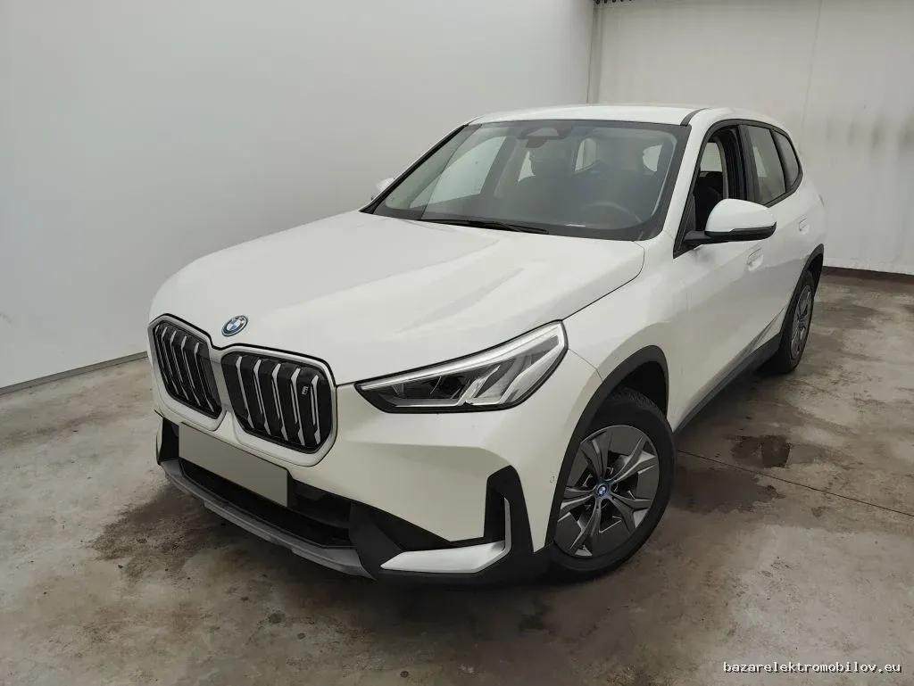 BMW iX1 xDrive30