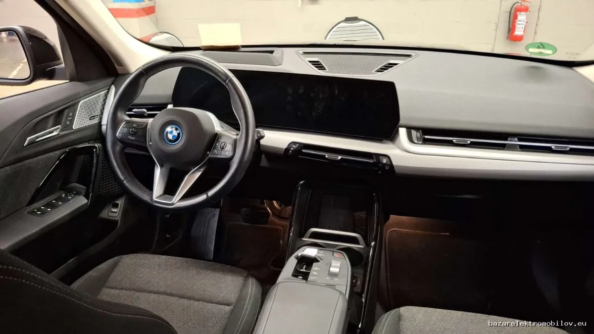 BMW iX1 xDrive30 - Fotografia inzerátu 3