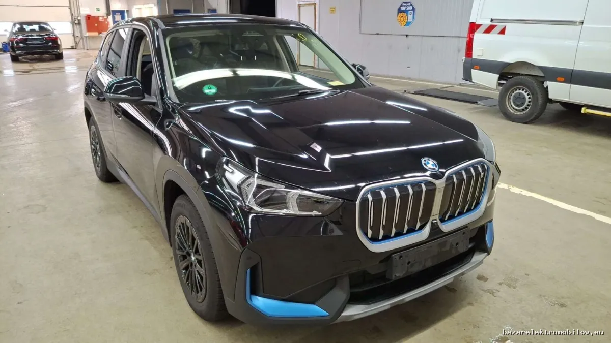 BMW iX1 xDrive30 - Fotografia inzerátu 5