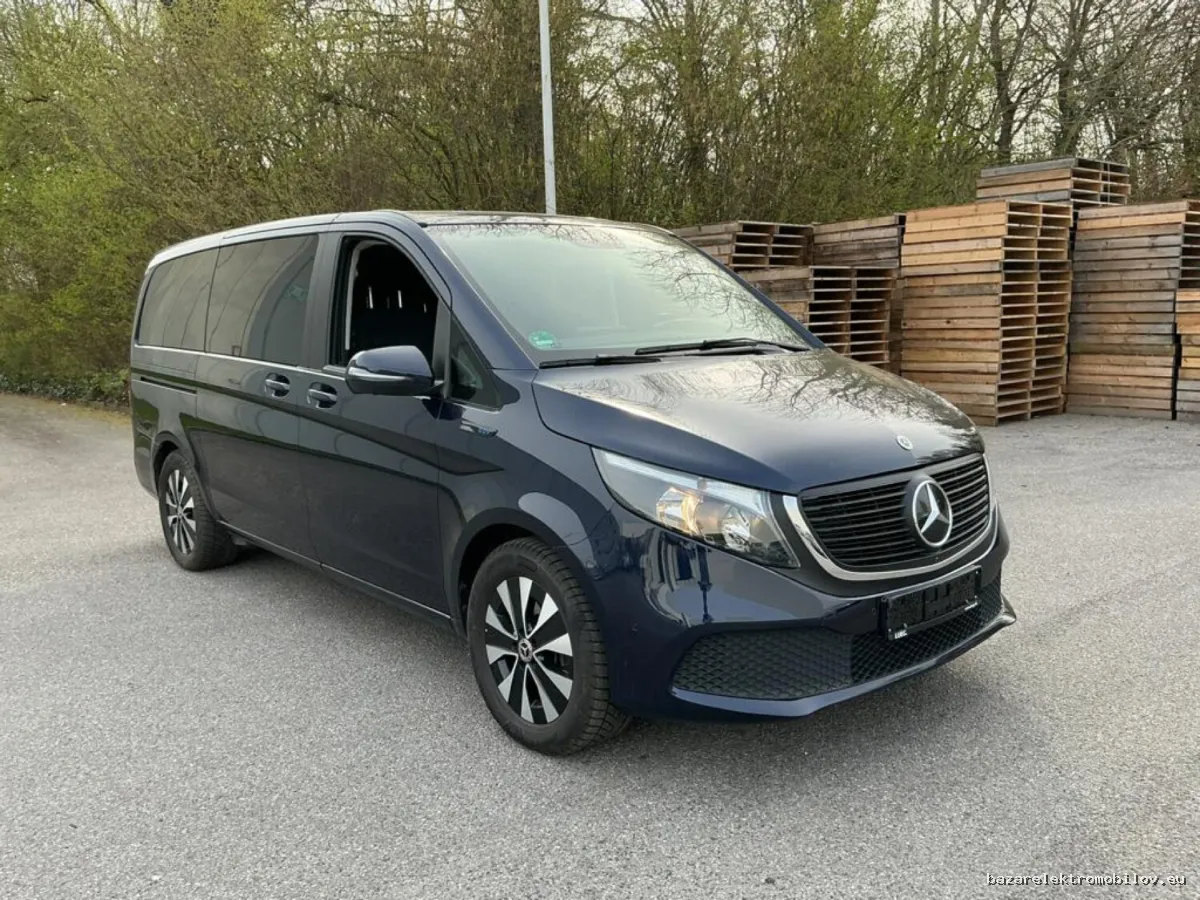 Mercedes-Benz EQV 300 Long - Fotografia inzerátu 9