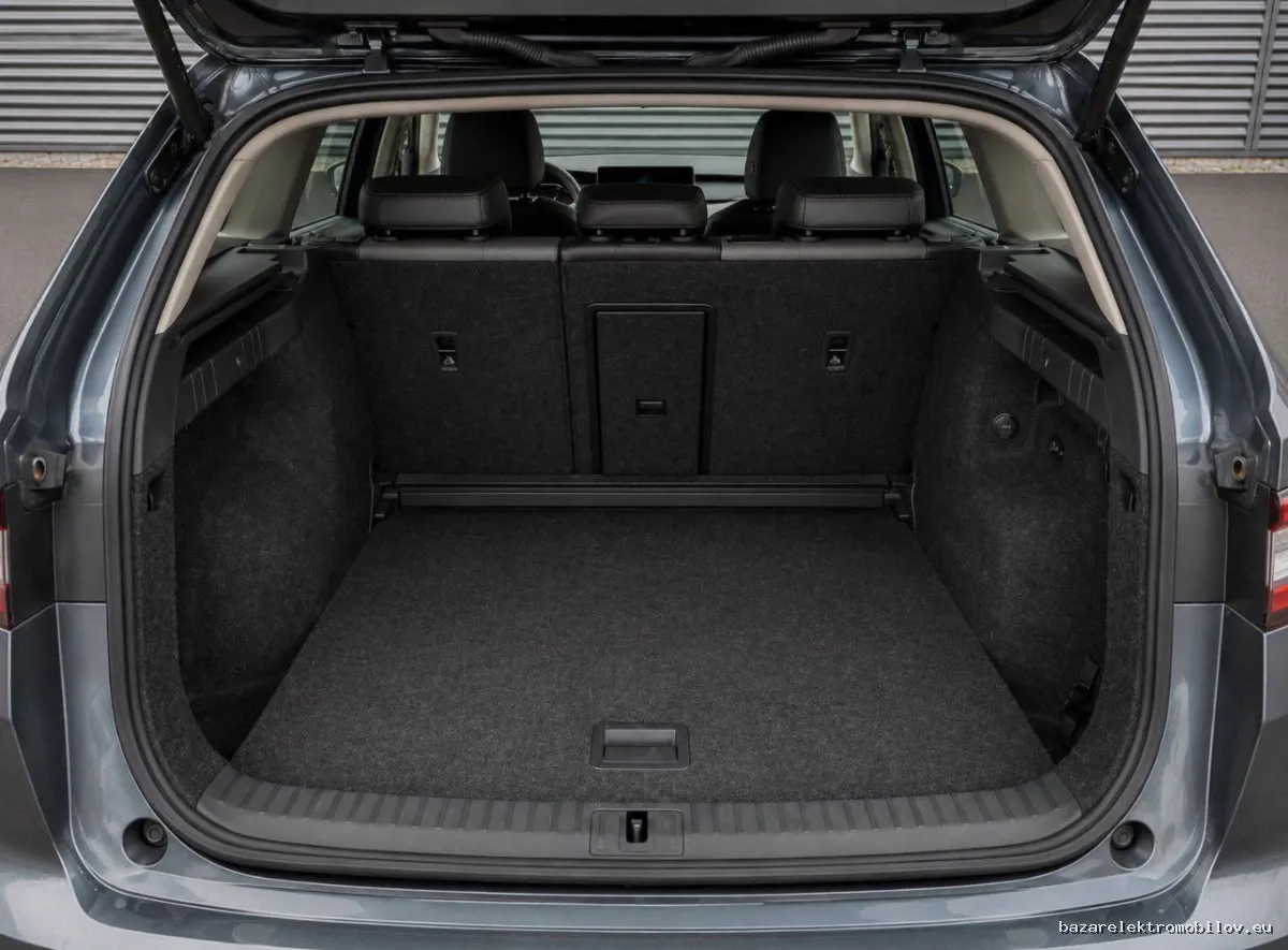 Škoda Enyaq iV 80 r. 2021 - 2023 - Fotografia inzerátu 8