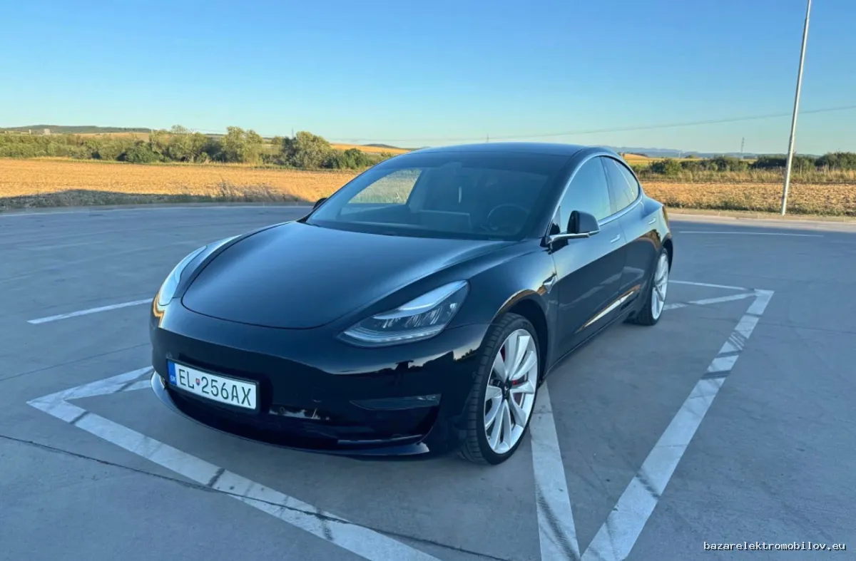 Tesla Model 3 Performance 2019-2020 - Fotografia inzerátu 1