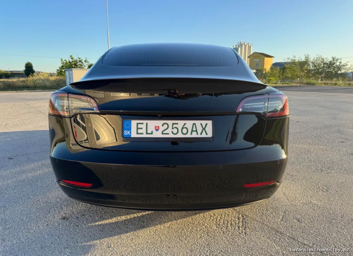 Tesla Model 3 Performance 2019-2020 - Fotografia inzerátu 4
