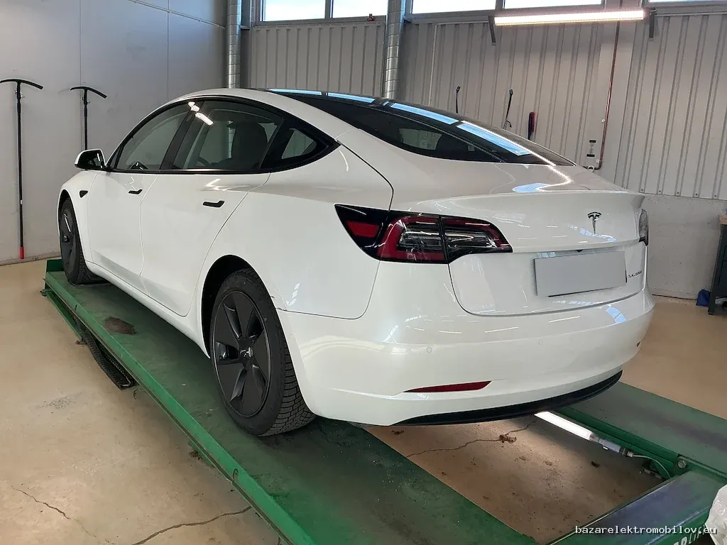 Tesla Model 3 LR AWD 2021-2023 - Fotografia inzerátu 2