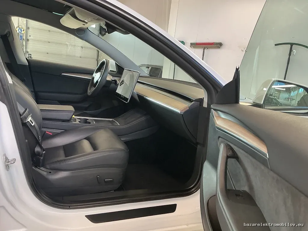 Tesla Model 3 LR AWD 2021-2023 - Fotografia inzerátu 4