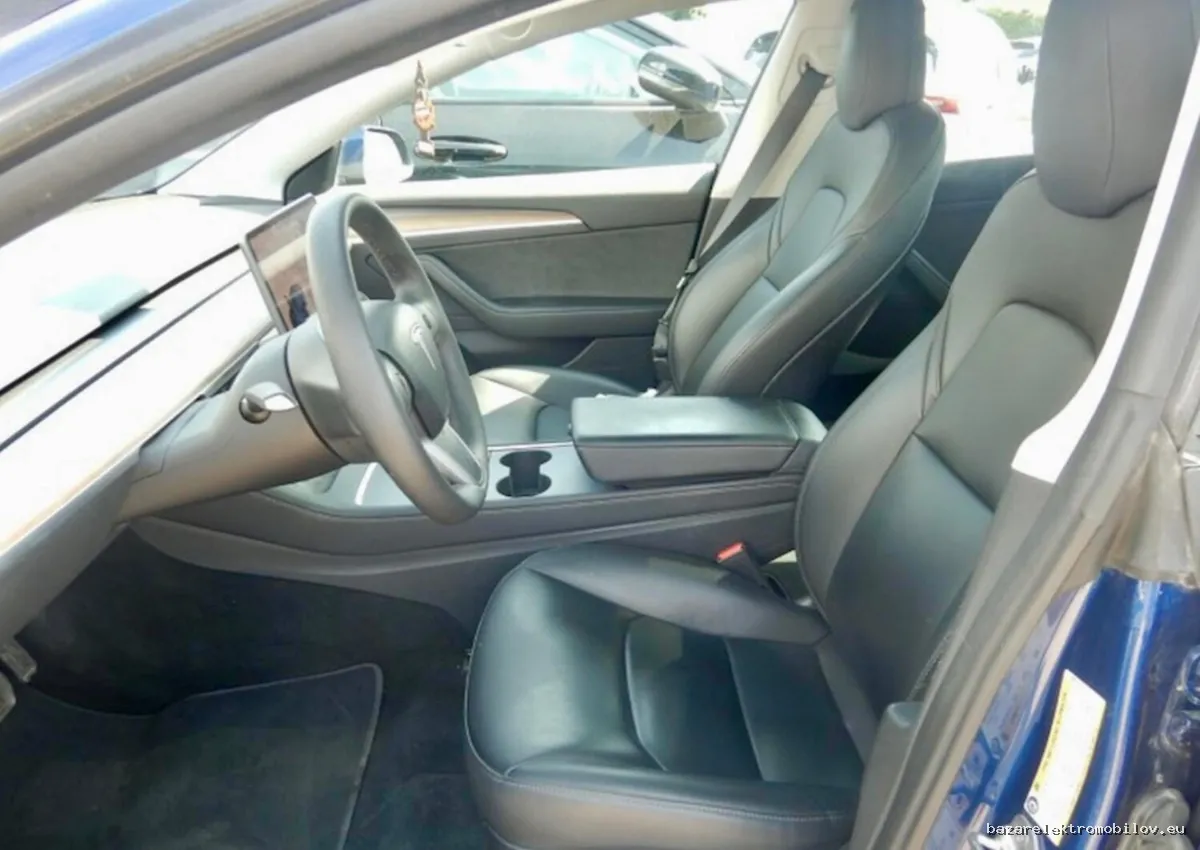 Tesla Model 3 RWD LFP - Fotografia inzerátu 6