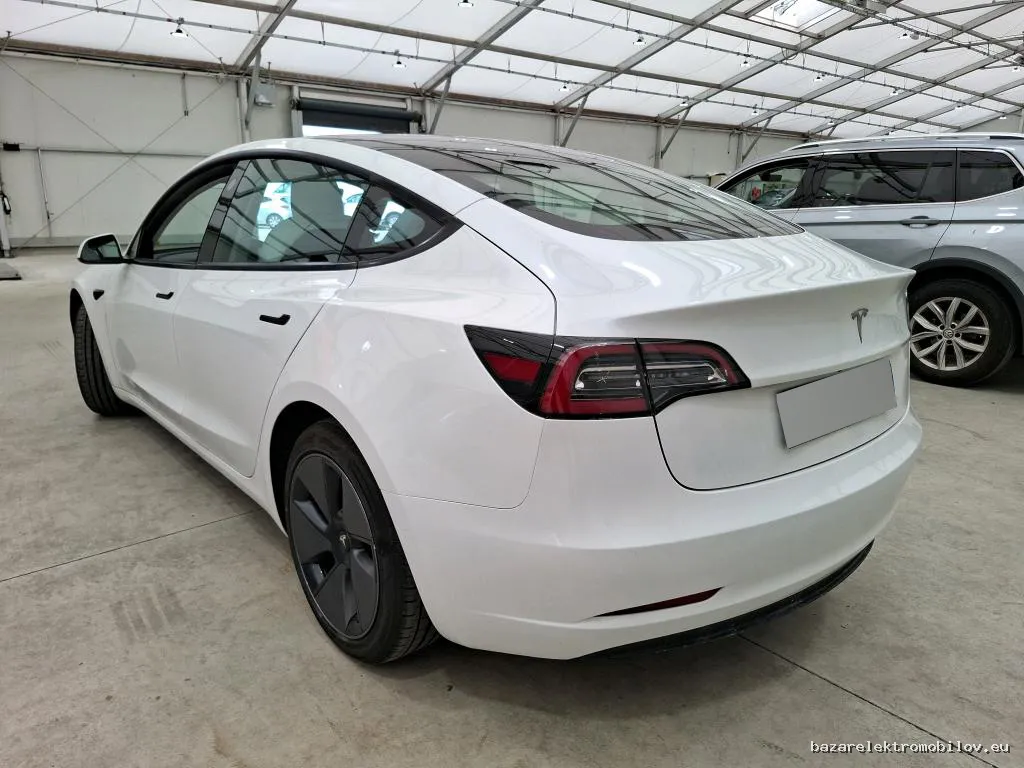 Tesla Model 3 SR Plus LFP - Fotografia inzerátu 4