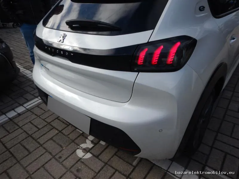 Peugeot e-208 2020-2021 - Fotografia inzerátu 2