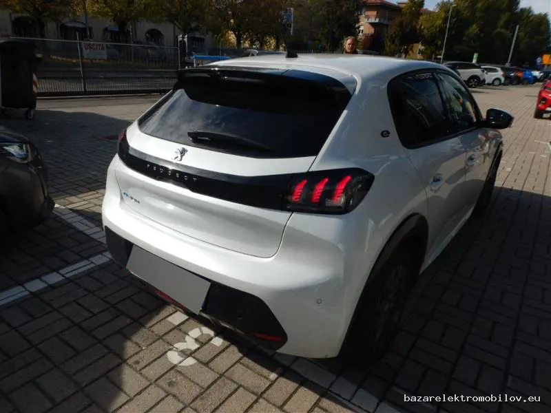 Peugeot e-208 2020-2021 - Fotografia inzerátu 7