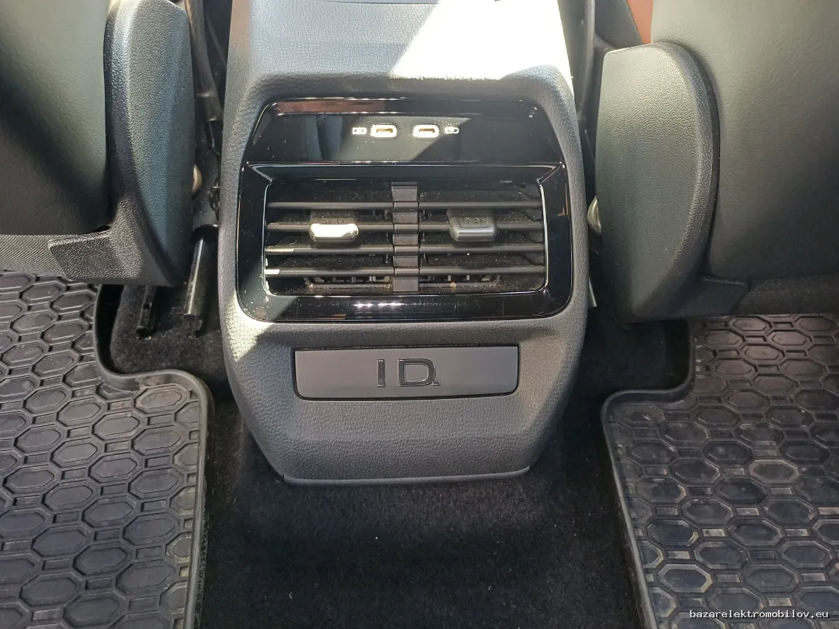 Volkswagen ID.4 Pure - Fotografia inzerátu 14