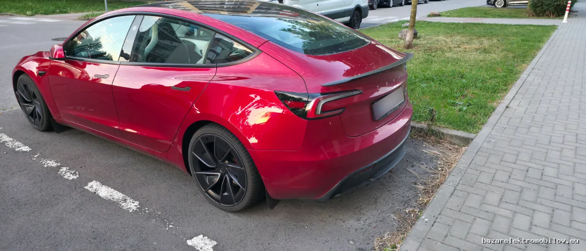 Tesla Model 3 Performance - Fotografia inzerátu 6