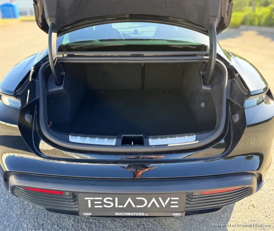 Porsche Taycan 4S - Fotografia inzerátu 6