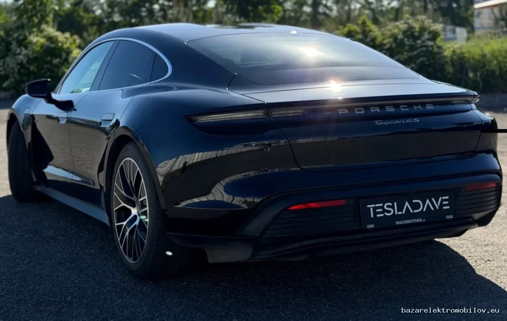 Porsche Taycan 4S - Fotografia inzerátu 10