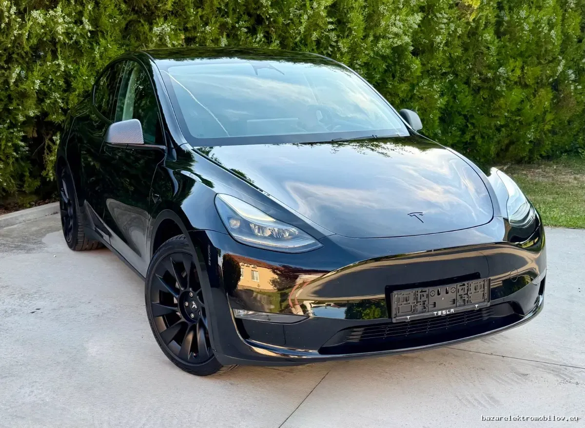 Tesla Model Y LR AWD