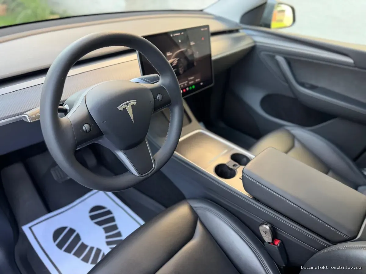 Tesla Model Y LR AWD - Fotografia inzerátu 5