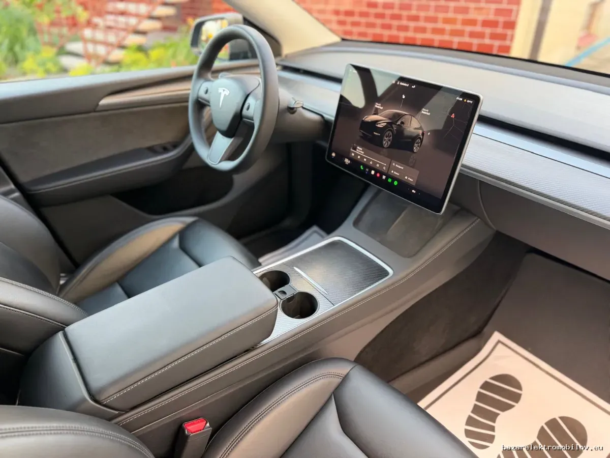 Tesla Model Y LR AWD - Fotografia inzerátu 7