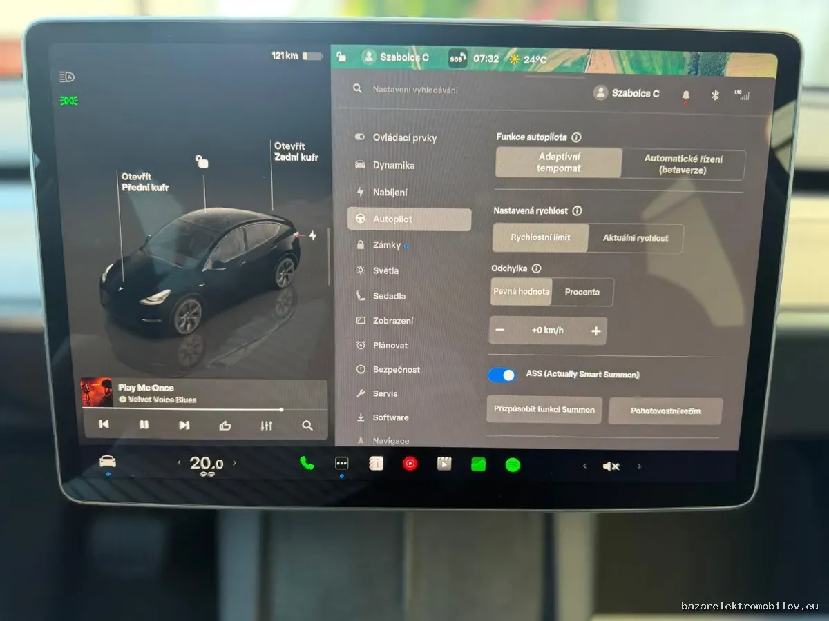 Tesla Model Y LR AWD - Fotografia inzerátu 11
