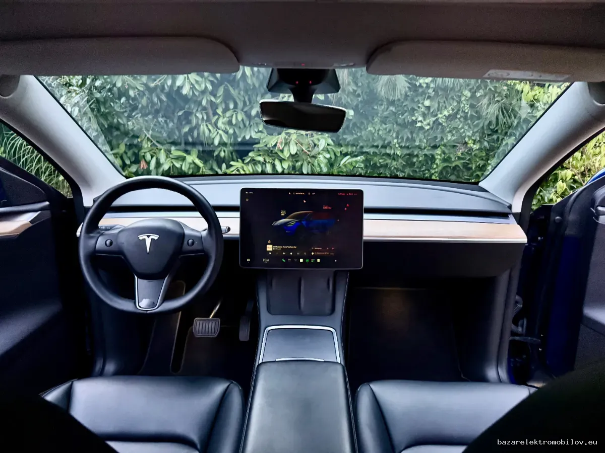 Tesla Y Long Range AWD - Fotografia inzerátu 16