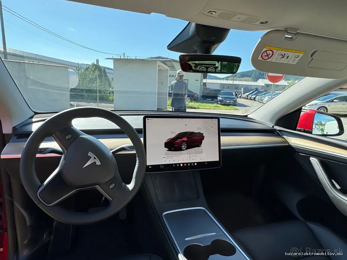 Tesla Model Y LR AWD - Fotografia inzerátu 2