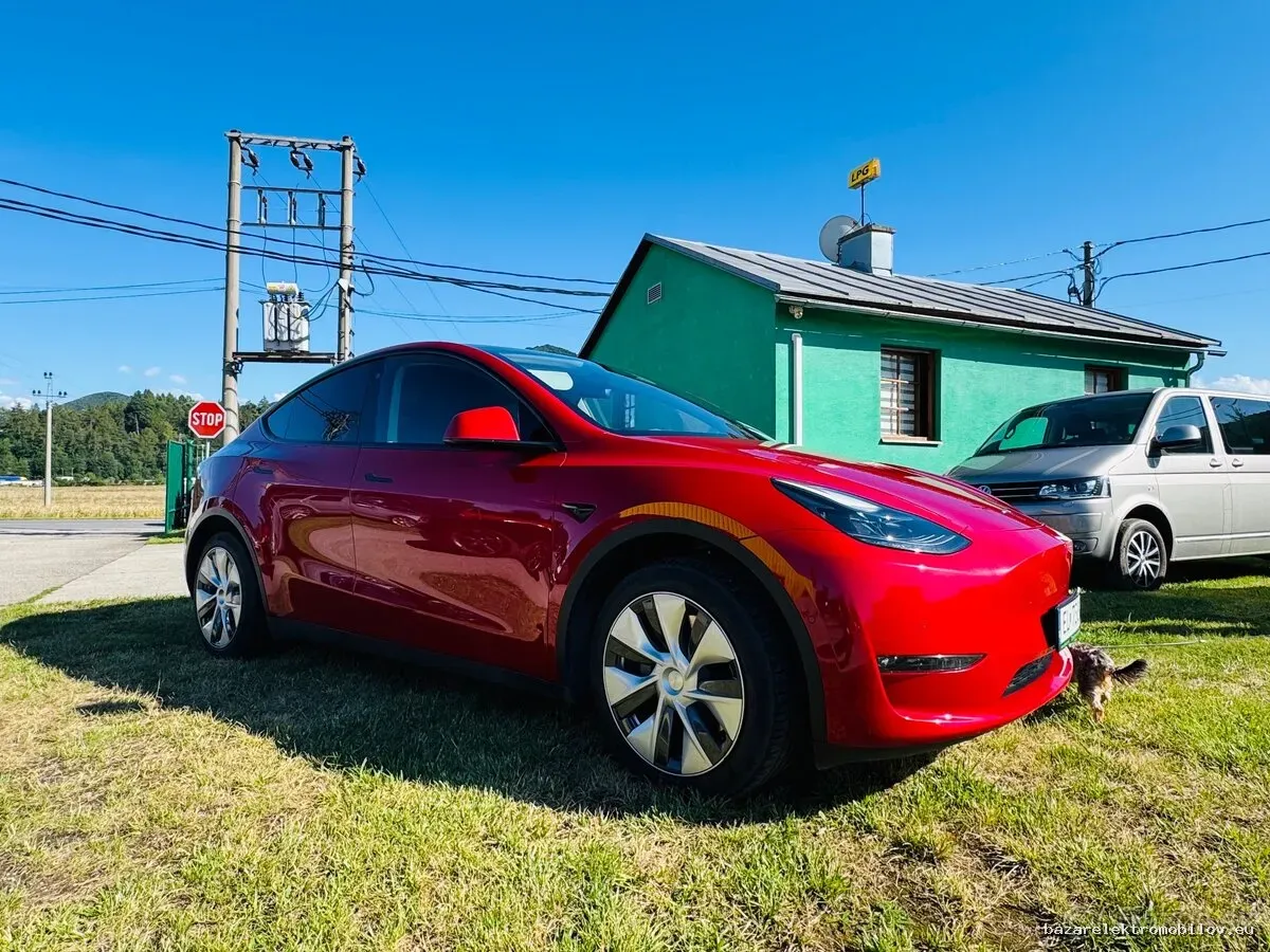 Tesla Model Y LR AWD - Fotografia inzerátu 9