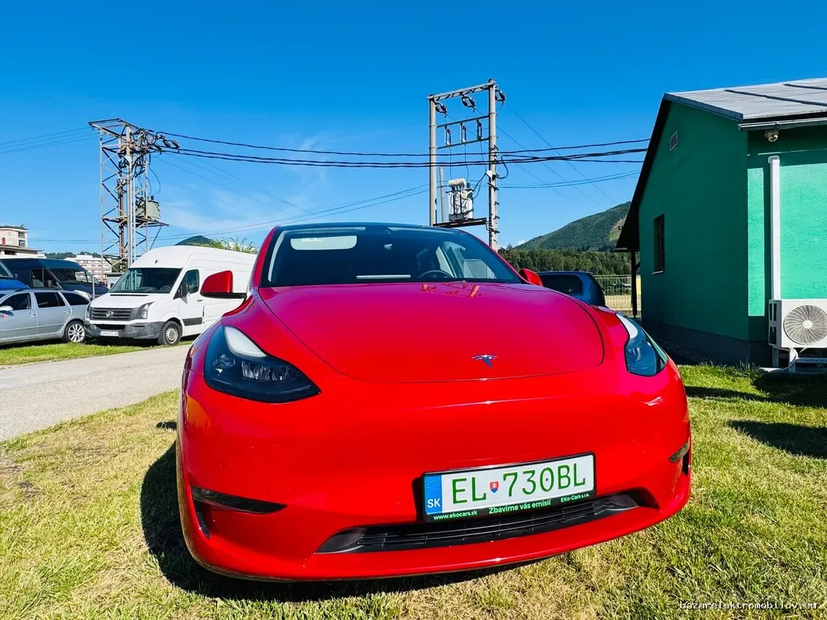 Tesla Model Y LR AWD - Fotografia inzerátu 14