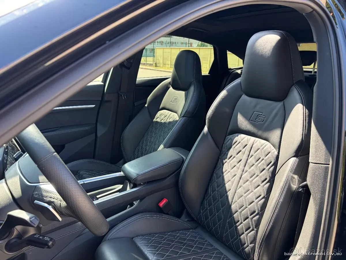 Audi Q8 SUV e-tron 55 quattro - Fotografia inzerátu 5