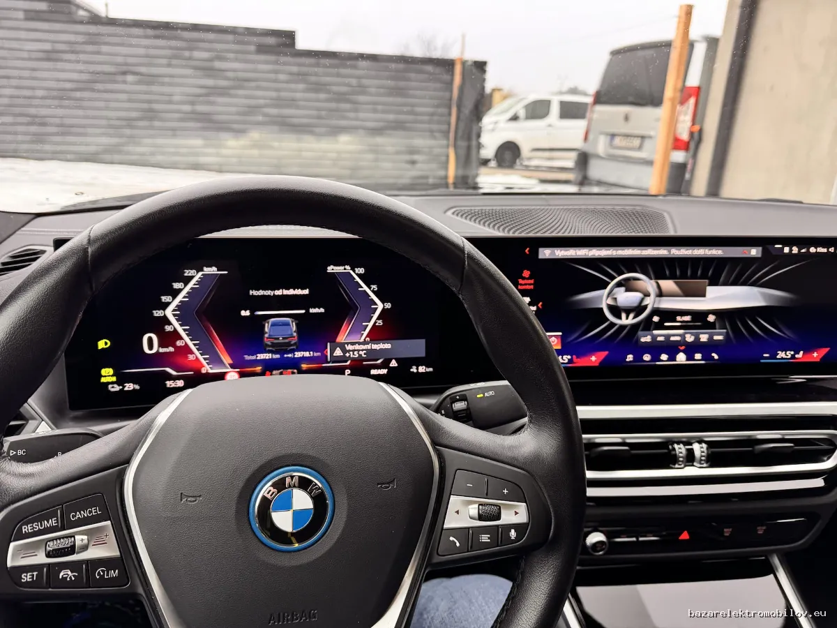 BMW i4 eDrive40 - Fotografia inzerátu 7