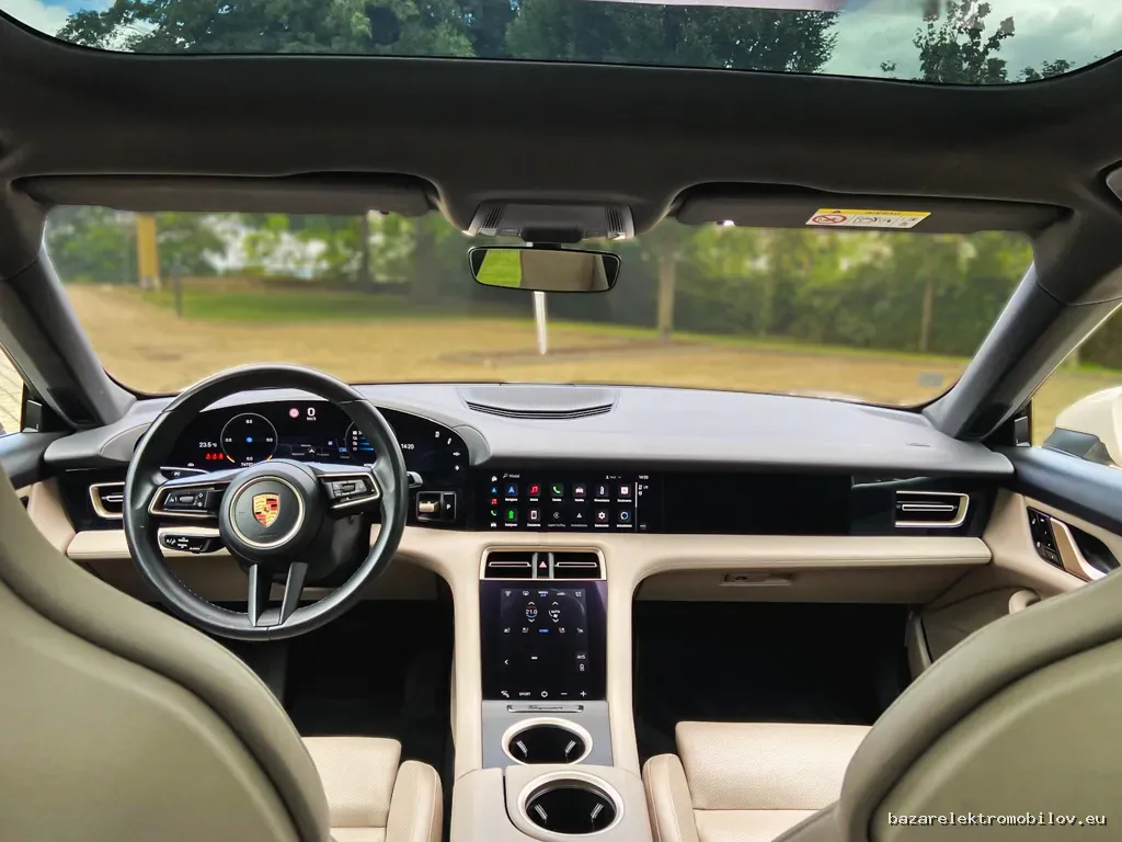 Porsche TAYCAN 4S - Fotografia inzerátu 3