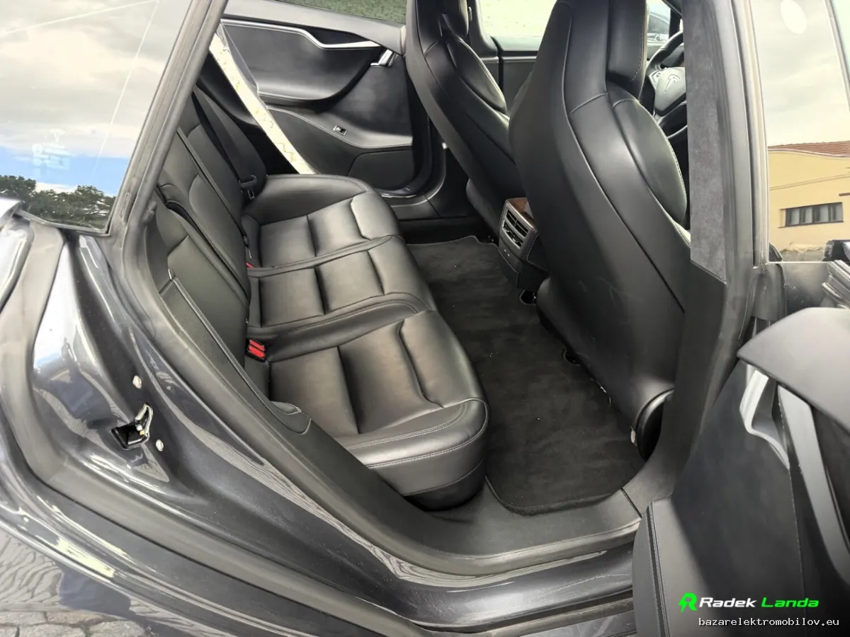 Tesla Tesla Model S 75D 2016-2019 - Fotografia inzerátu 18