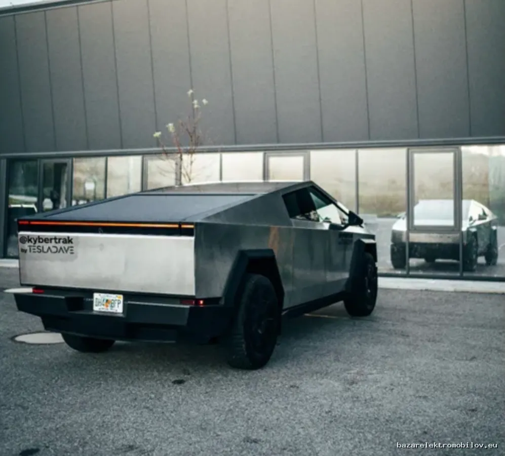 Tesla Tesla CYBERTRUCK AWD - Fotografia inzerátu 2