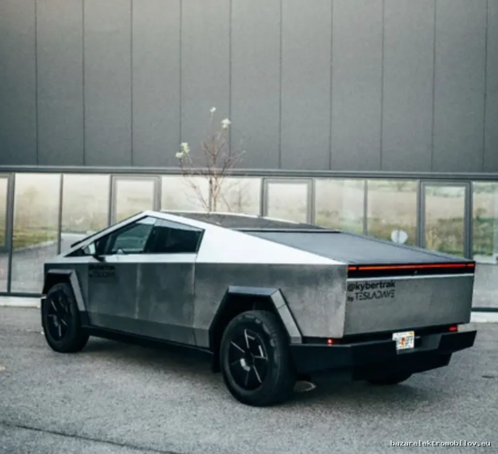 Tesla Tesla CYBERTRUCK AWD - Fotografia inzerátu 3