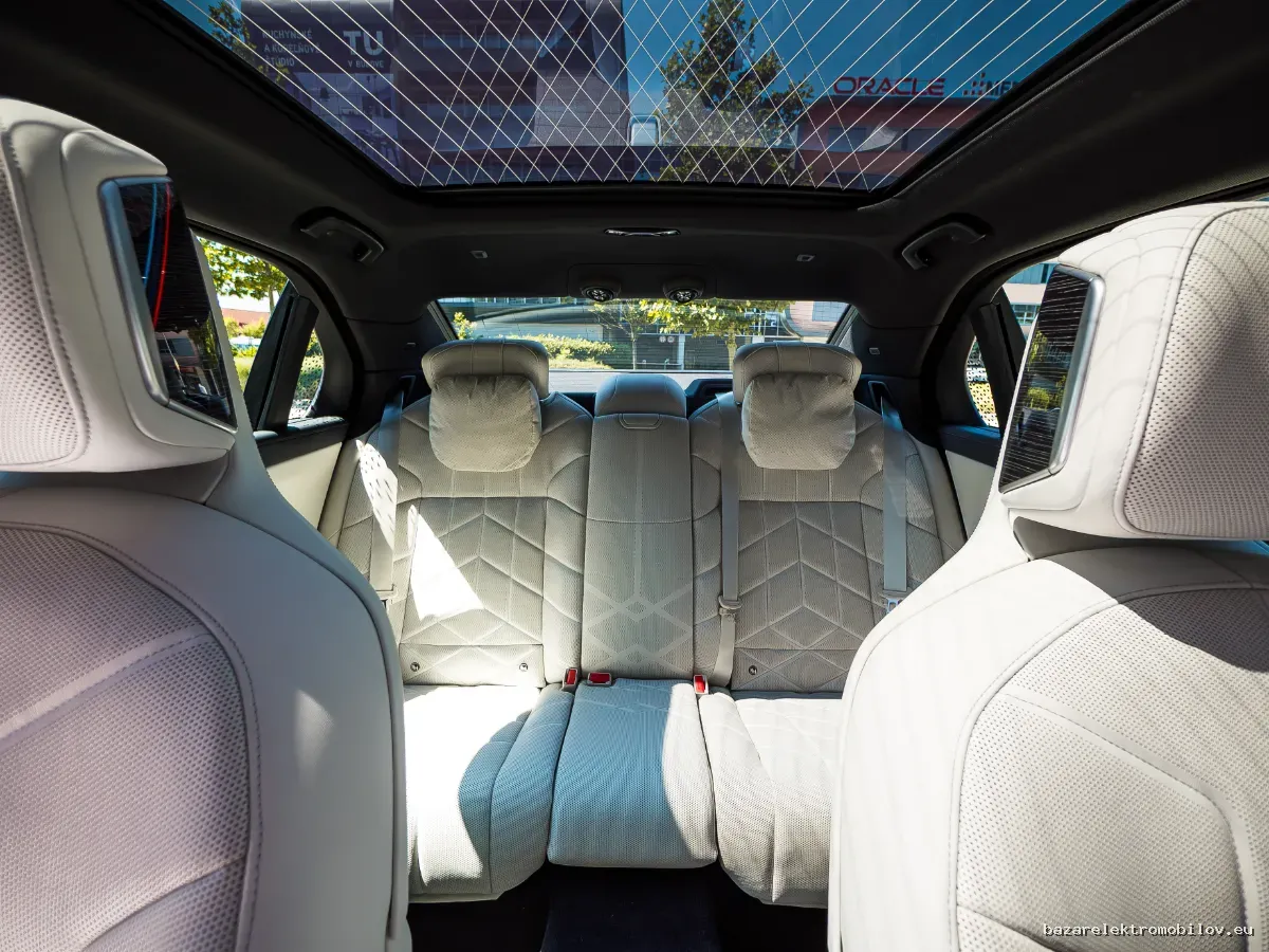 BMW i7 xDrive60 - Fotografia inzerátu 18