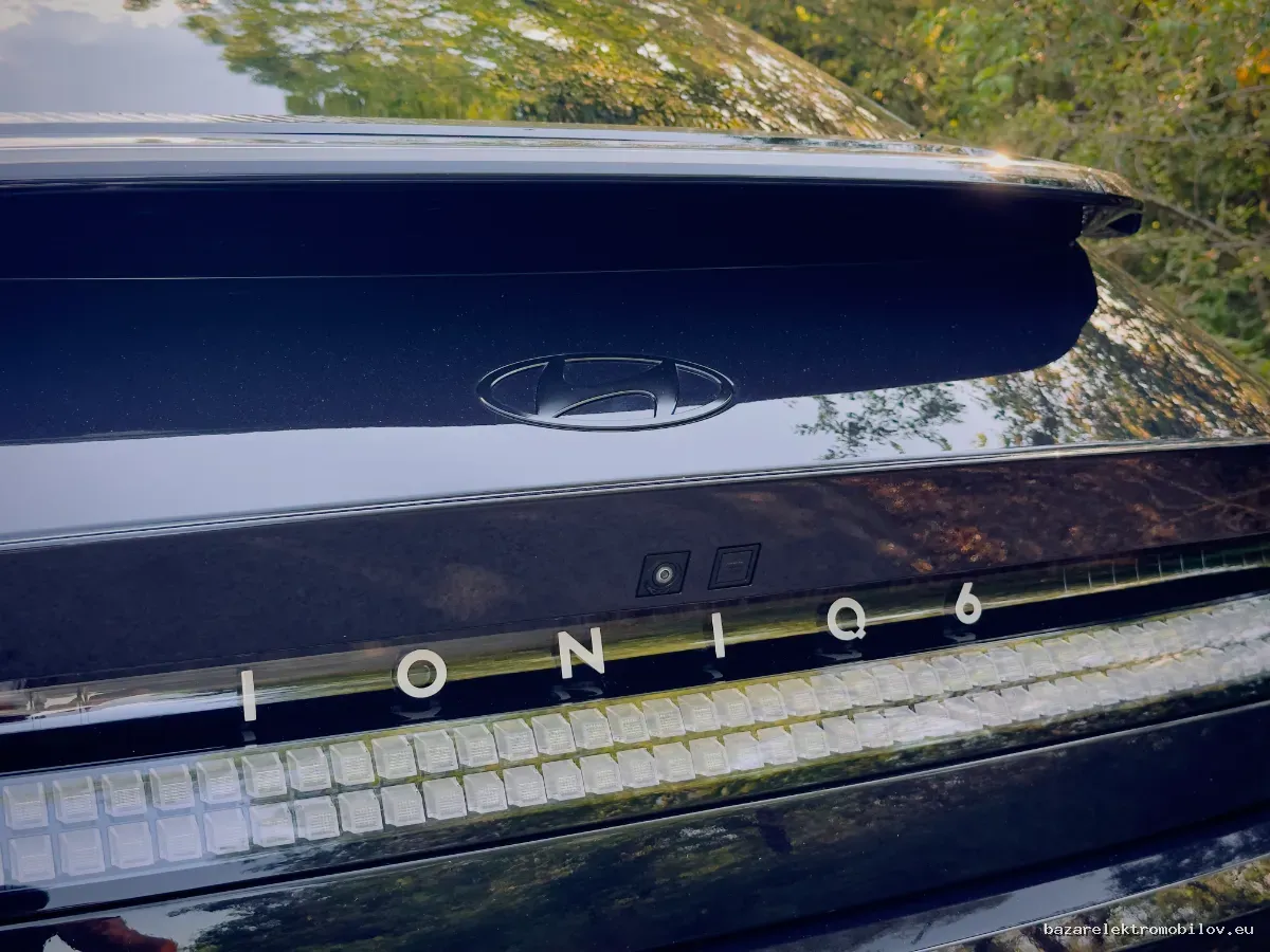 Hyundai IONIQ 6 Long Range AWD - Fotografia inzerátu 19