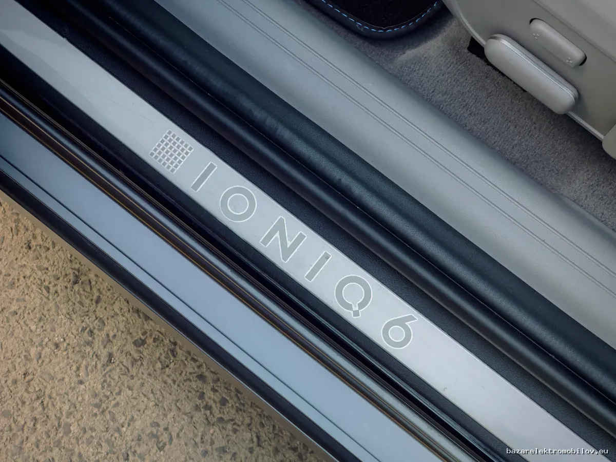 Hyundai IONIQ 6 Long Range AWD - Fotografia inzerátu 25