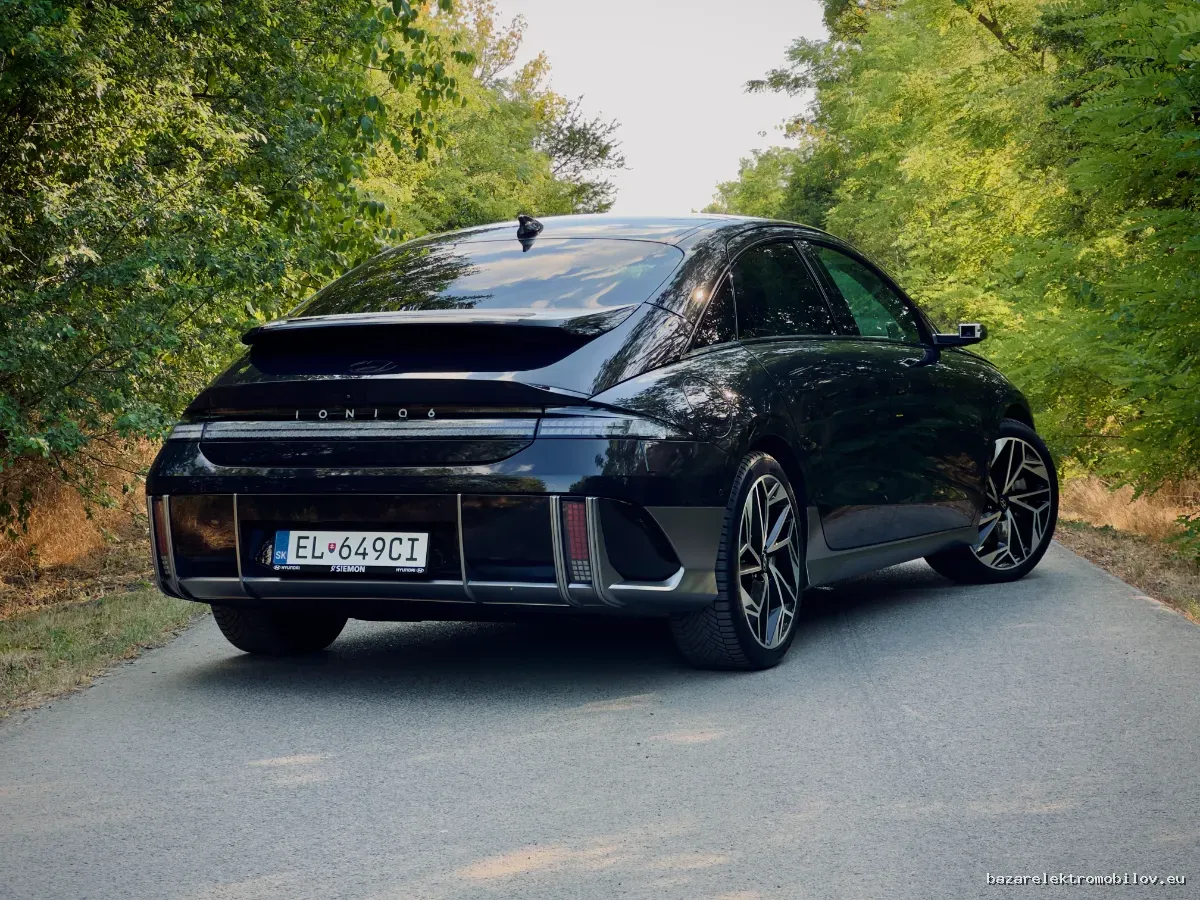 Hyundai IONIQ 6 Long Range AWD - Fotografia inzerátu 29