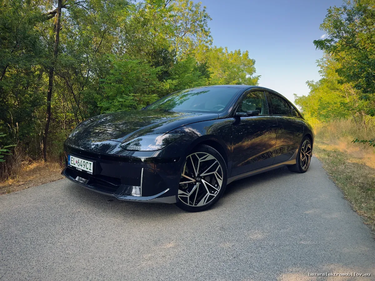 Hyundai IONIQ 6 Long Range AWD - Fotografia inzerátu 43